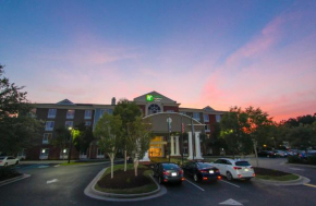 Holiday Inn Express Hotel & Suites Charleston - North, an IHG Hotel